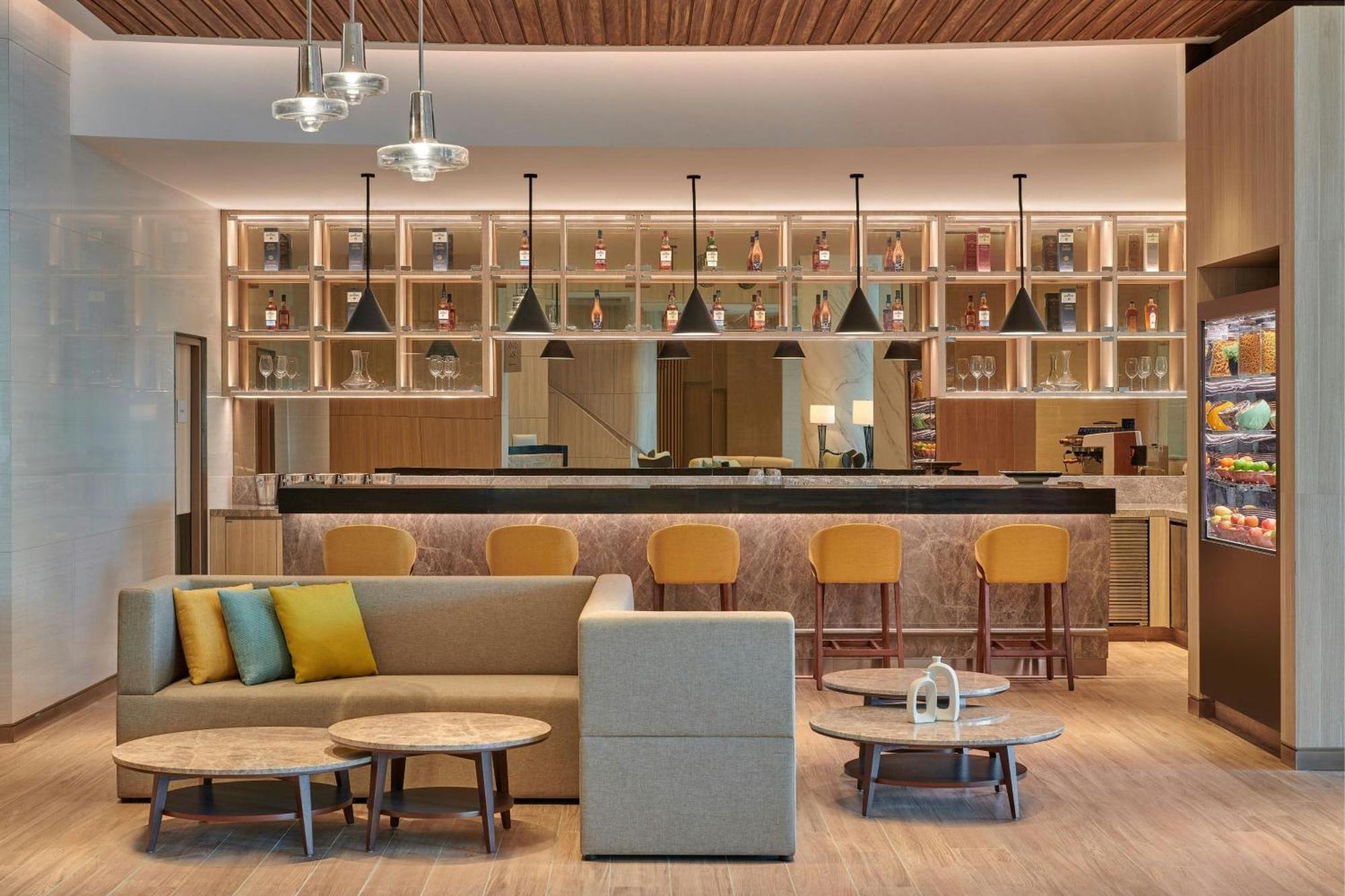 Courtyard By Marriott Setia Alam Hotel Exterior foto
