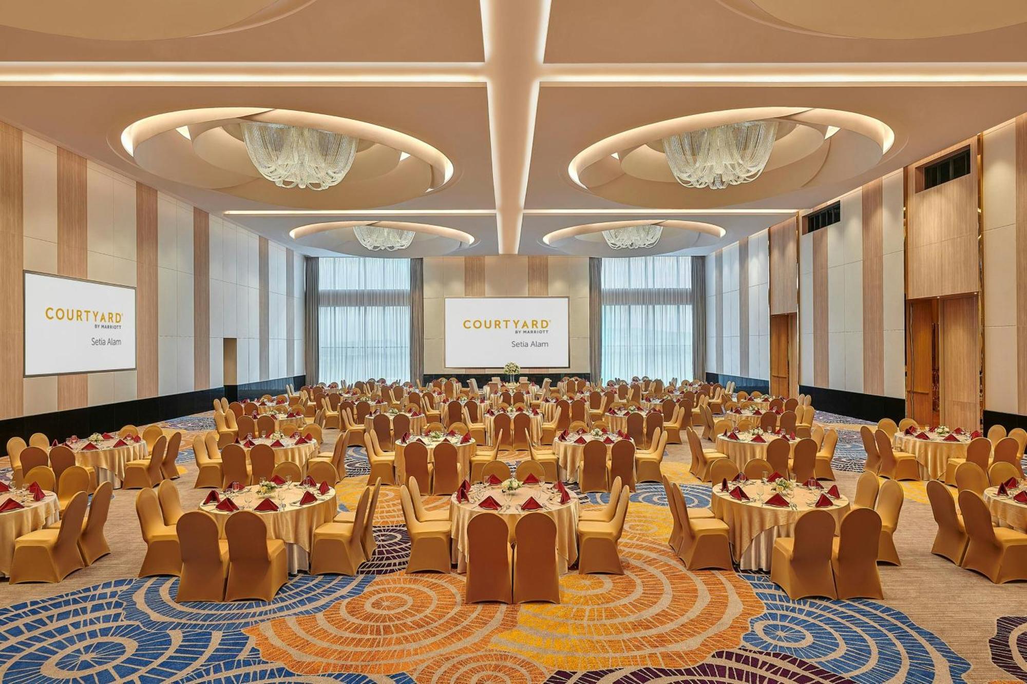 Courtyard By Marriott Setia Alam Hotel Exterior foto